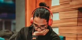 Auriculares con audio sin pérdida.