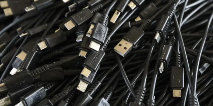 Cables USB dañados Cables USB dañados