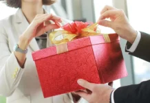 ¿No sabes qué regalar? 10 ideas para salvar el Amigo Invisible 2026 10 regalos utiles por menos de 20 euros Amigo invisible 2026