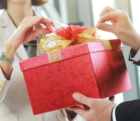 ¿No sabes qué regalar? 10 ideas para salvar el Amigo Invisible 2026 10 regalos utiles por menos de 20 euros Amigo invisible 2026