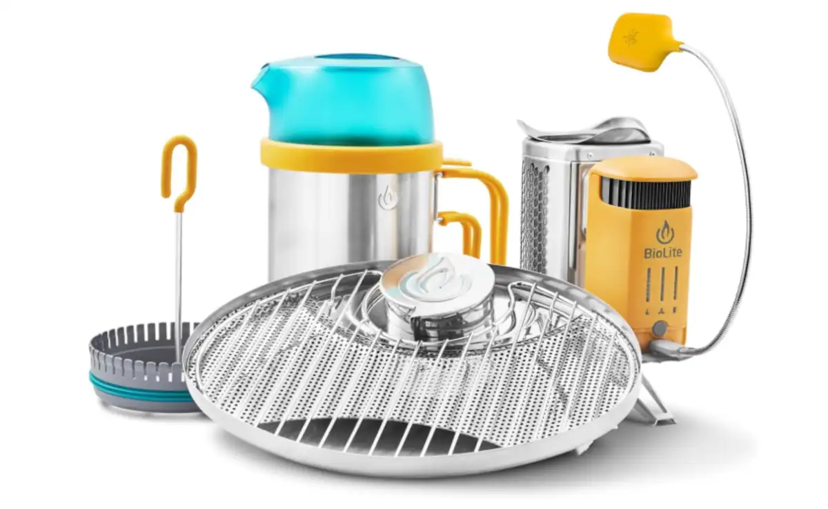 Cocina completa de campamento Biolite.