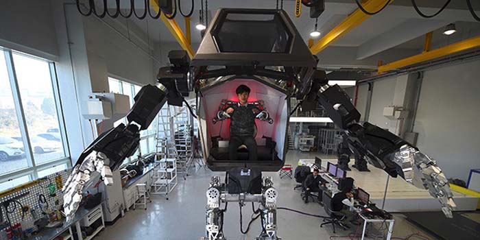 Amazon maneja robot Amazon maneja robot