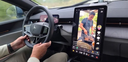 Android Auto Maker instala casi cualquier app en tu coche
