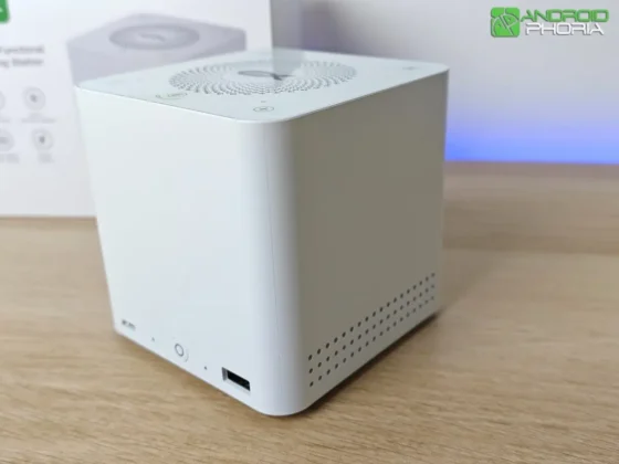 Beelink EX Mate Pro de frente tiene el puerto USB4 v2 de salida un USB-A y el boton de encendido