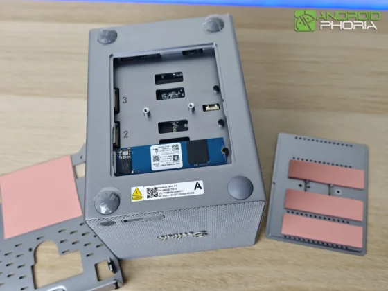 Beelink ME Pro ranuras para tres SSD