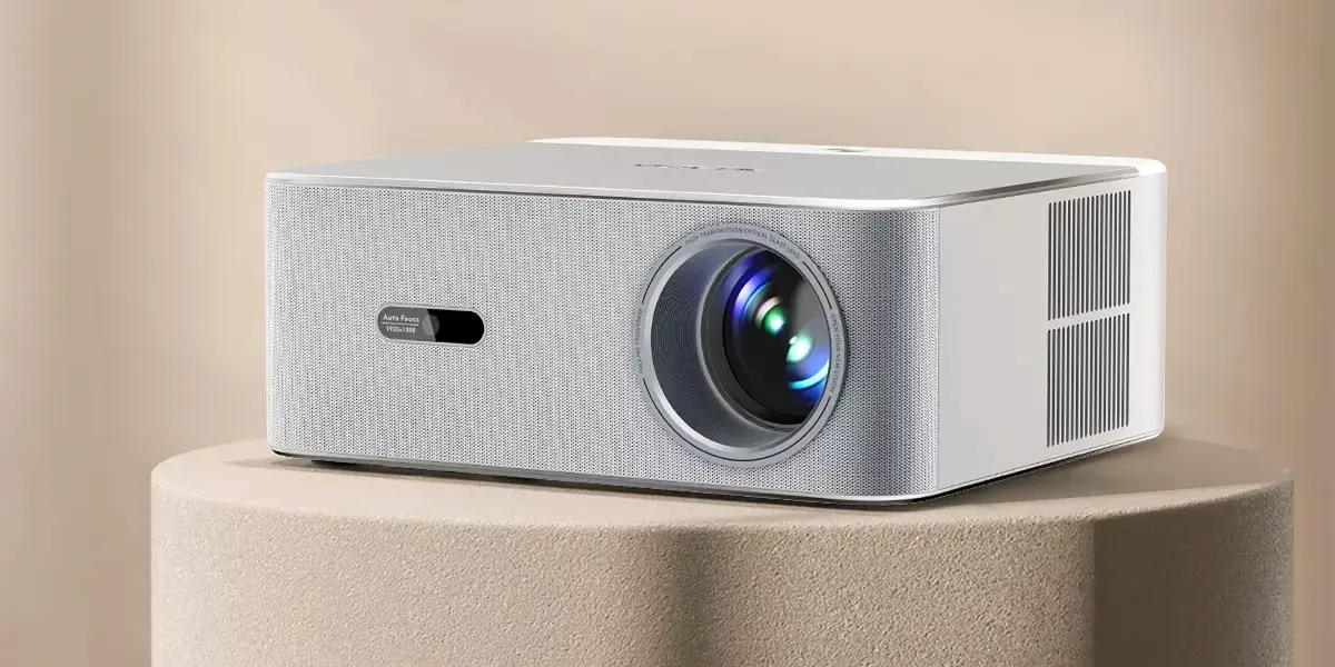 Blackview OSCAL PV800 Pro un proyector 4K con Google TV que tiene 50 euros de descuento