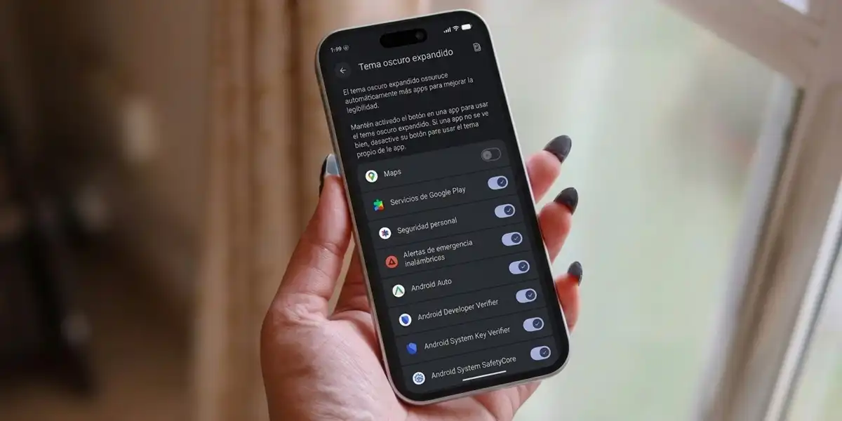 Cómo poner el modo oscuro en todas las apps de Android (incluso si no lo soportan)