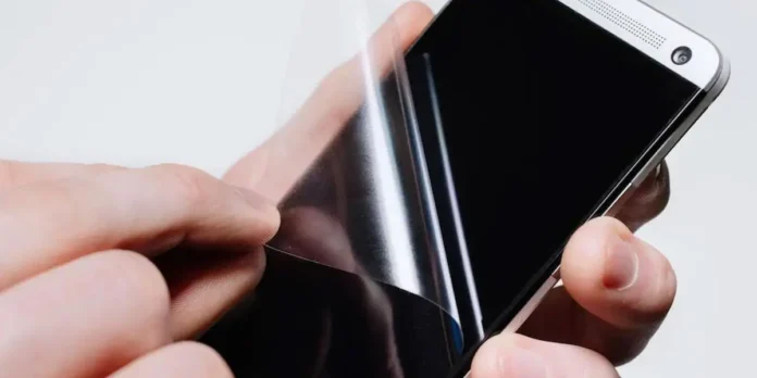 ¿Cuándo cambiar el protector de pantalla? 7 señales