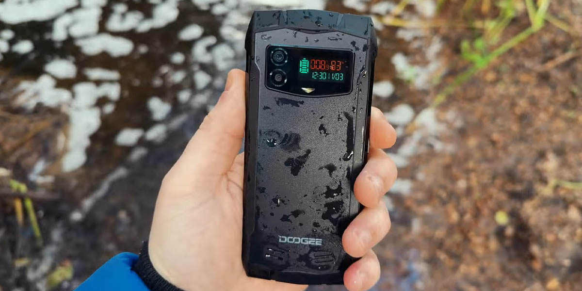 Doogee SMini movil compacto y potente resistente al agua