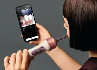 Dyson CameraJet un cepillo de dientes con camara e irrigador