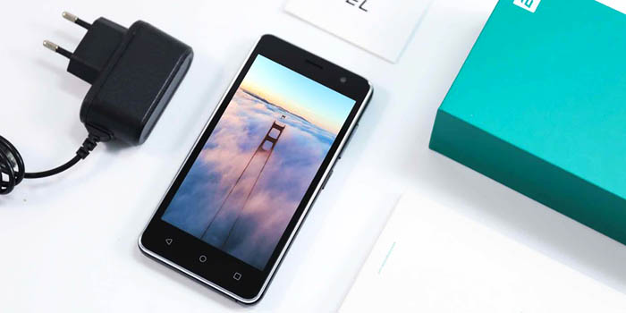 EL W45 smartphone decente