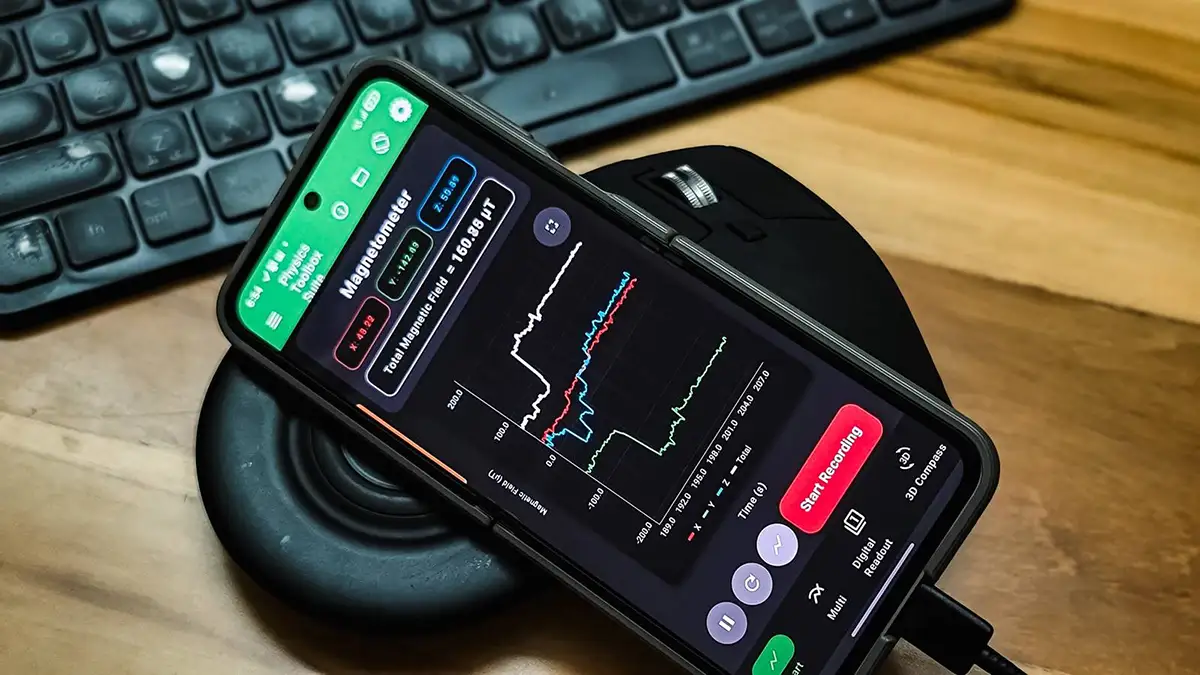 El sensor que lo hace posible el magnetómetro