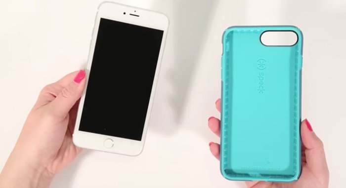 Evita usar la funda del móvil