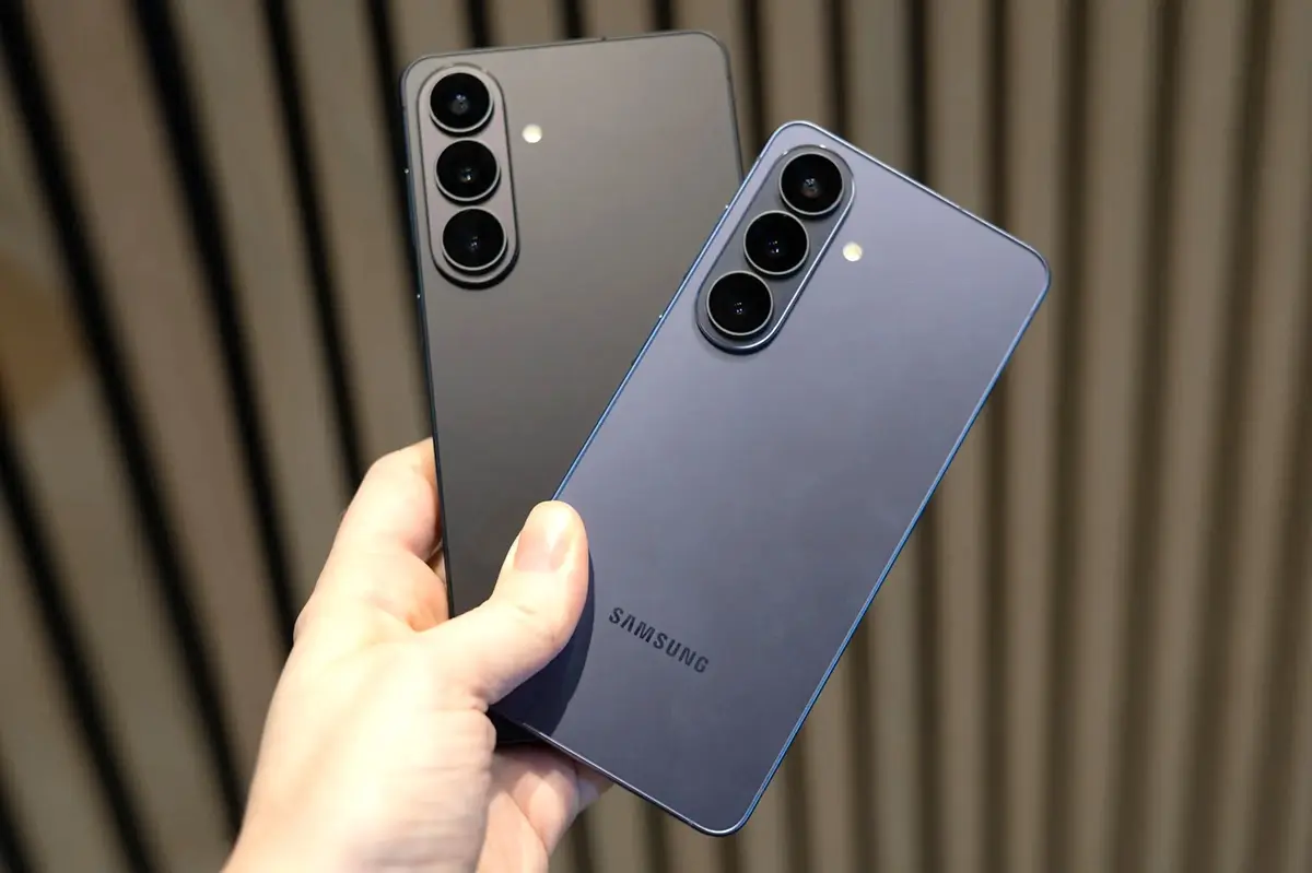 Galaxy S26 y S26 Plus un tanto mas de pantalla y bateria en el basico y poco mas