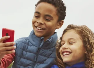 HMD XploraOne el mini smartphone de 3,2 sin redes sociales