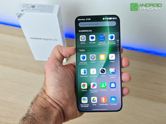 HONOR Magic8 Lite en interiores la pantalla se ve muy bien