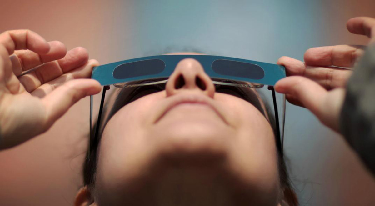 Lentes para ver el eclipse solar