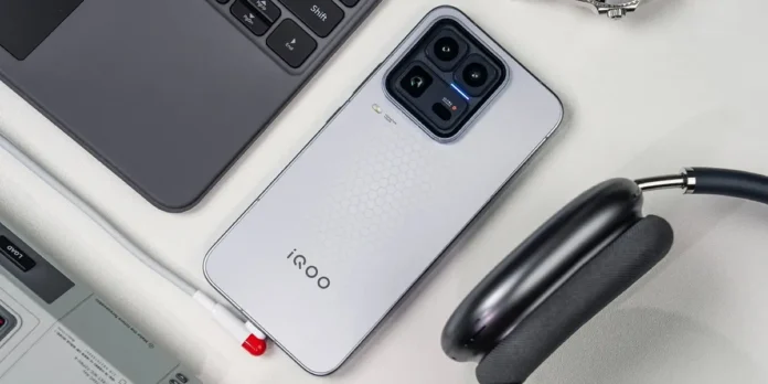 Los 10 móviles más potentes, según AnTuTu - abril 2026 iqoo 15 ultra Los 10 móviles más potentes, según AnTuTu - abril 2026 iqoo 15 ultra