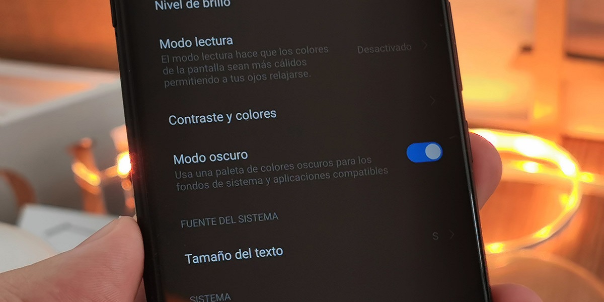 MIUI 12 mejorara el modo oscuro de los moviles Xiaomi