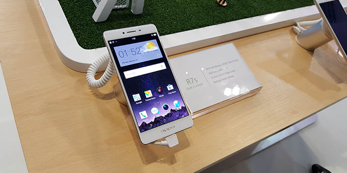 OPPO R7S