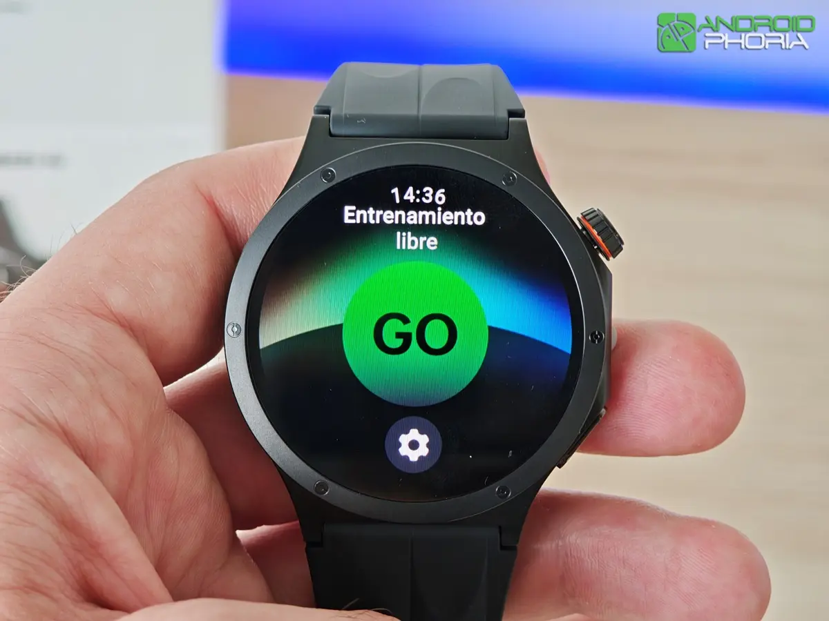 OnePlus Watch 4 pantalla OLED ultrabrillante