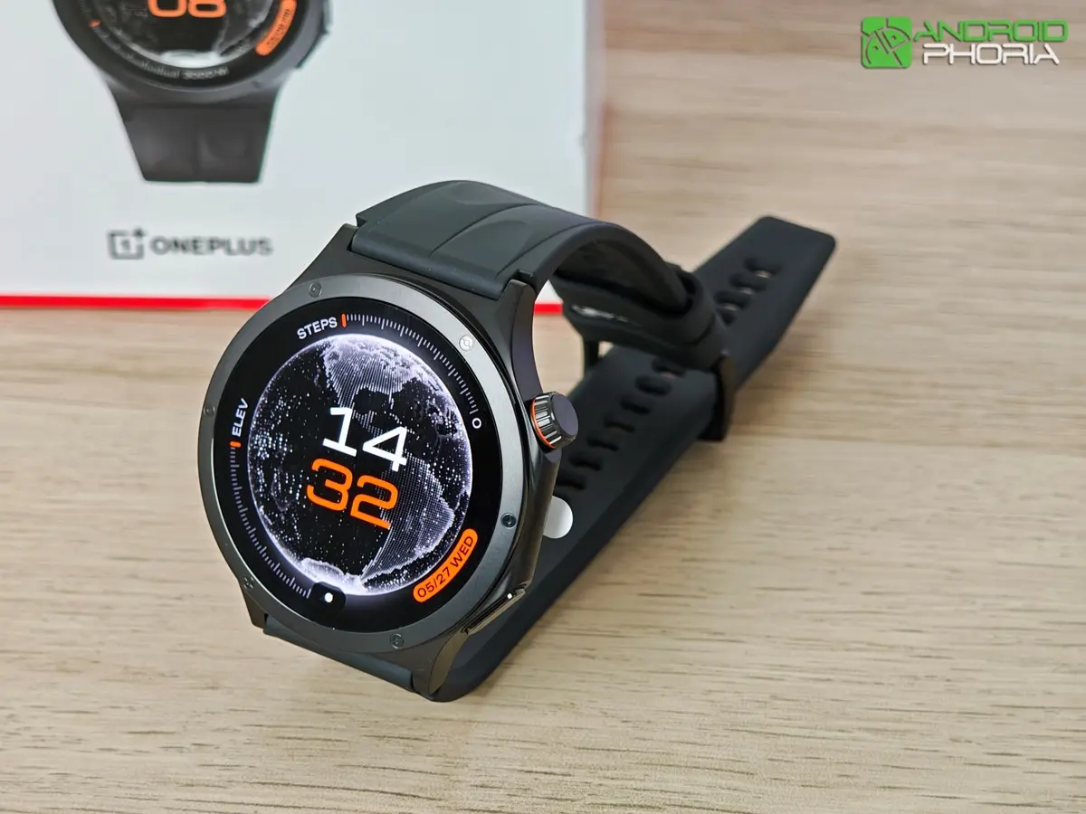 OnePlus Watch 4 pantalla de 3000 nits resistencia militar la magia de Gemini y bateria para 5 dias
