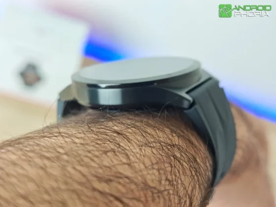 OnePlus Watch 4 tiene un acabado de aleacion de titanio muy premium