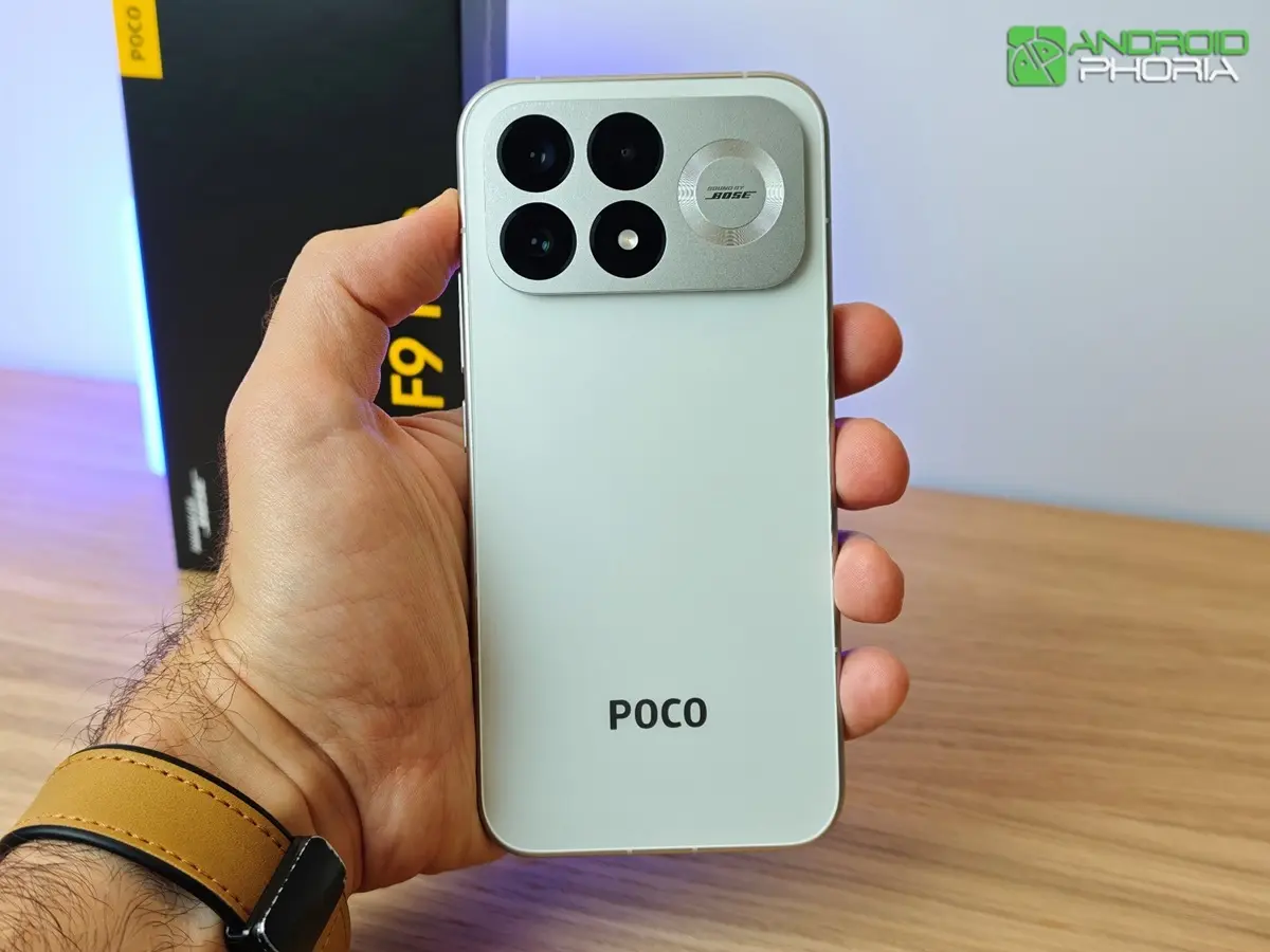 POCO F9 Pro doble chip Snapdragon 8 Elite V Series pantalla AMOLED a 185 Hz camara de 200 MP y bateria de 6330 mAh
