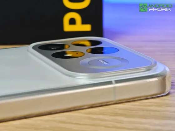 POCO F9 Pro la funda protege bien los bordes sobresalientes del modulo de camara