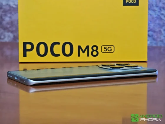 POCO M8 los bordes curvos 3D son una delicia visual