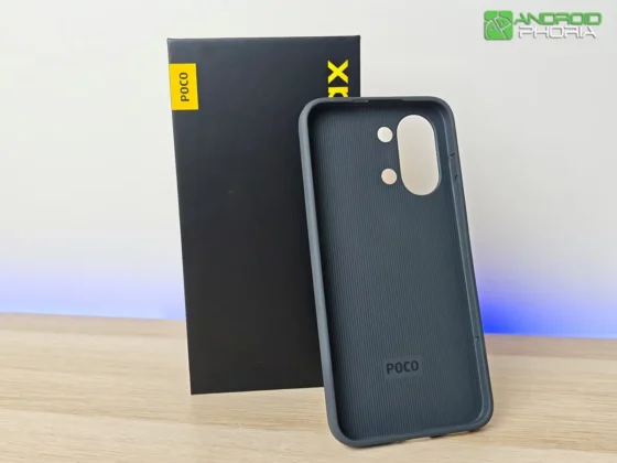 POCO X8 Pro Max al igual que su hermano menor incluye una funda de regalo