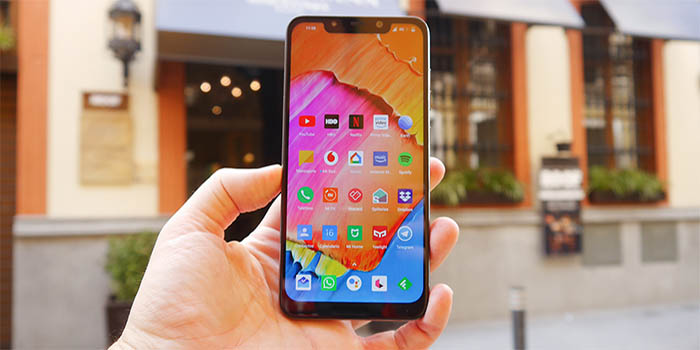 Pocophone F1 pantalla