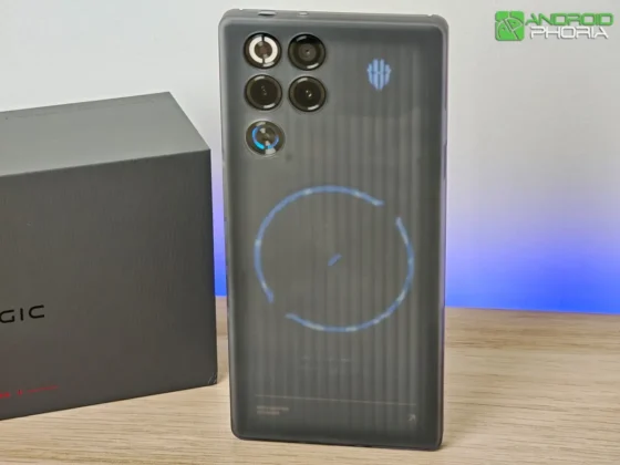 REDMAGIC 11S Pro asi se ve con la funda protectora que incluye en la caja