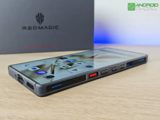 REDMAGIC 11S Pro la funda esta heca a medida con recortes precisos y limpios