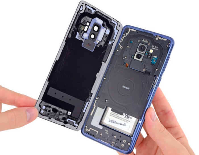 Reparar el Galaxy S9+ no es fácil