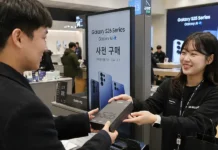 Sale más barato comprar un móvil Samsung en Corea