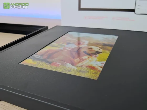 SwitchBot AI Art Sin reflejos ni luz azul