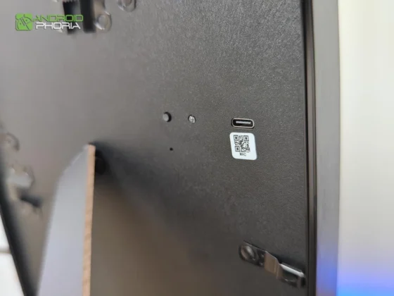 SwitchBot AI Art puerto usb-c de carga (grande)