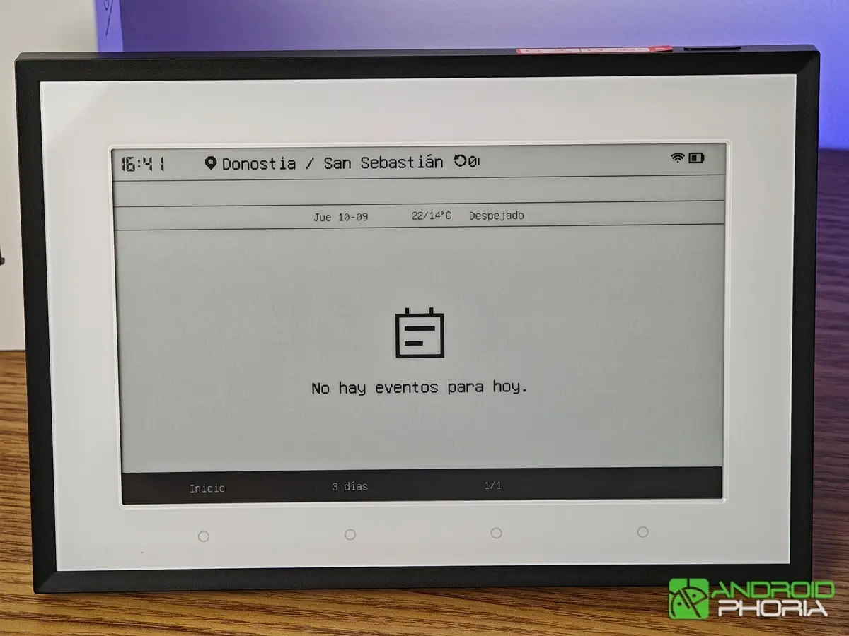 SwitchBot E-Ink Home Dashboard una pantalla de tinta electronica que hace estacion familiar y meteorologica