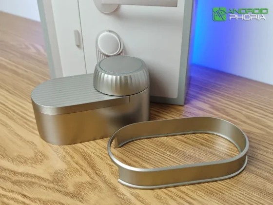 SwitchBot Lock Ultra Max incluye un embellecedor en la caja
