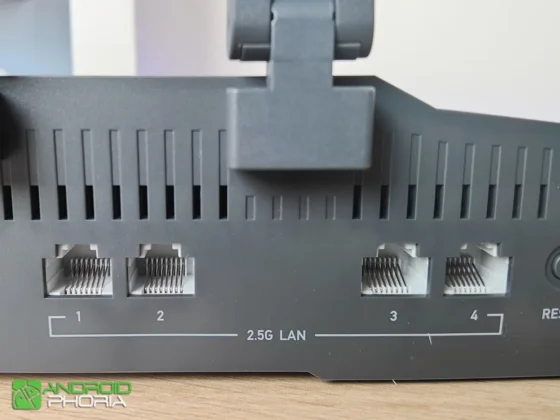 Todos los puertos son LAN 2.5G y el primero de ellos (LAN1) sirve como WAN secundario GL.iNet Flint 3e