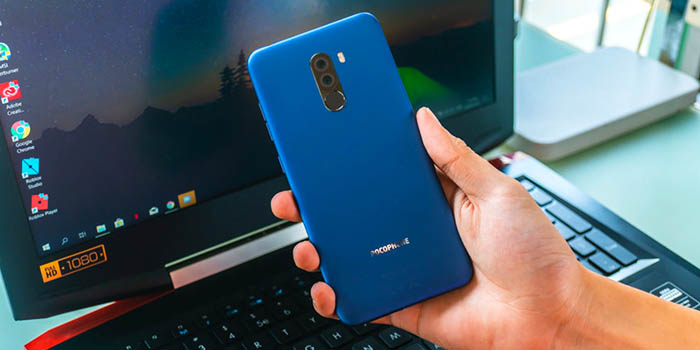 Trasera Pocophone F1