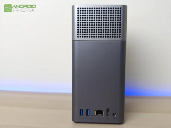 UGREEN NASync DH2300 parte posterior