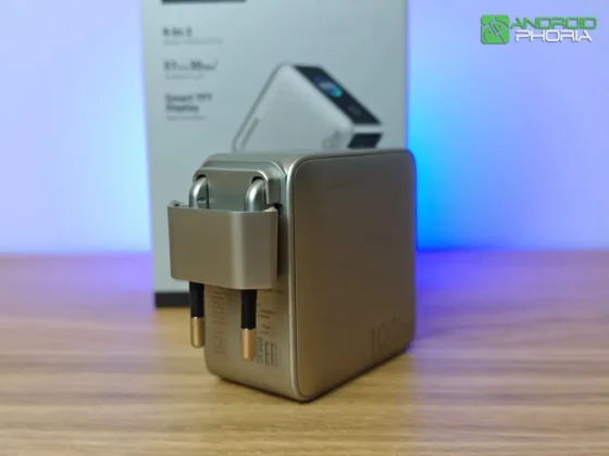 UGREEN Nexode Pro 100 W su enchufe es plegable lo que lo hace aan mas compacto y facil de llevar