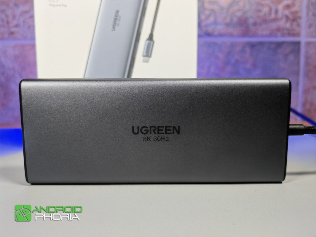 Ugreen Revodok Pro 210 diseno