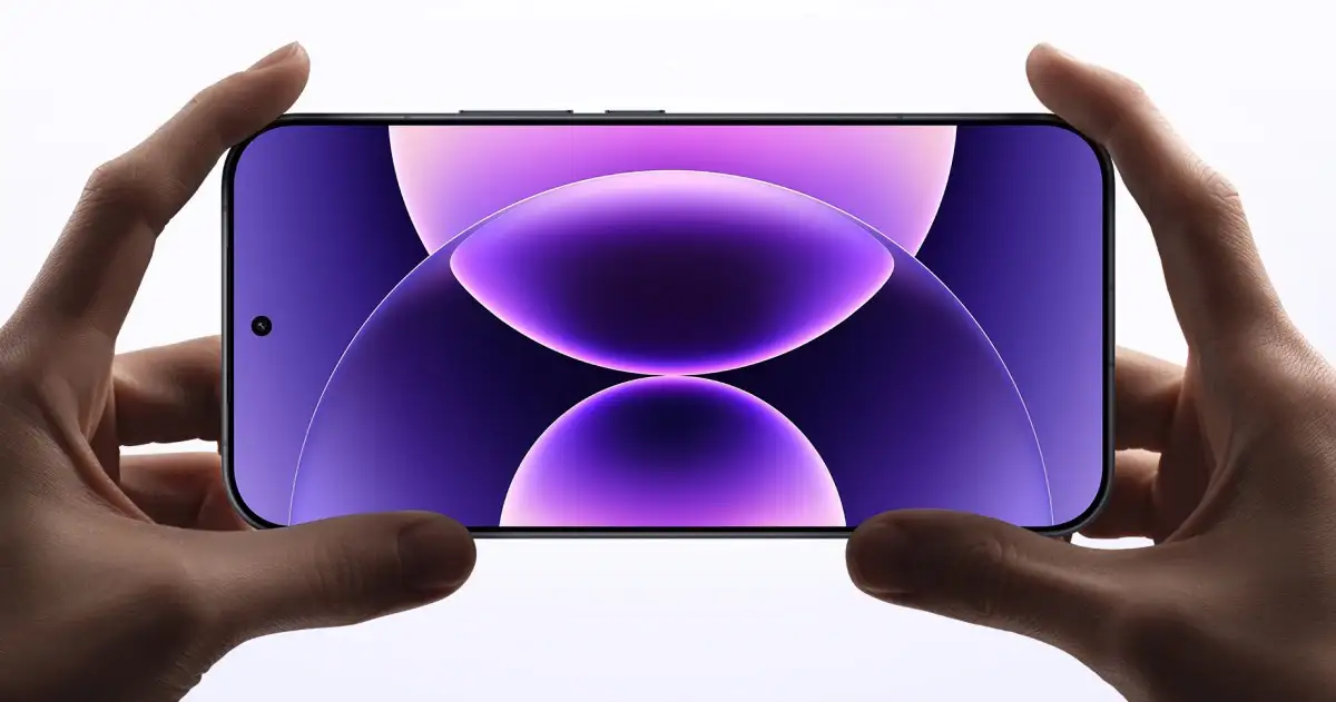 Una pantalla enorme y una batería que apunta muy alto