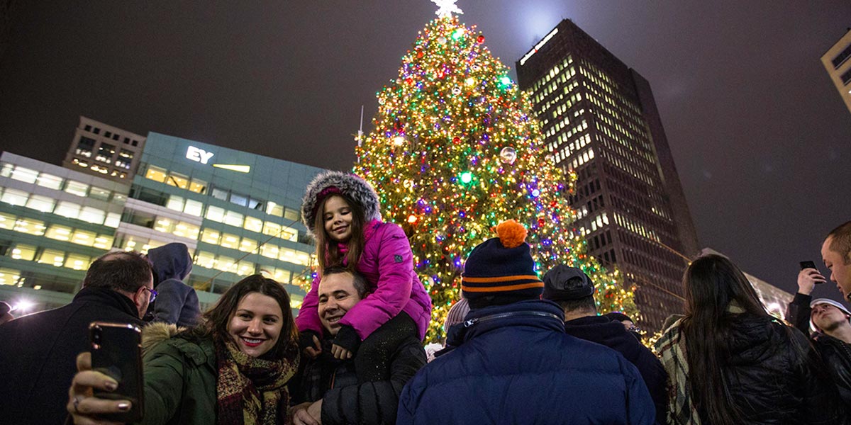 adornos de navidad que resaltan en las fotos