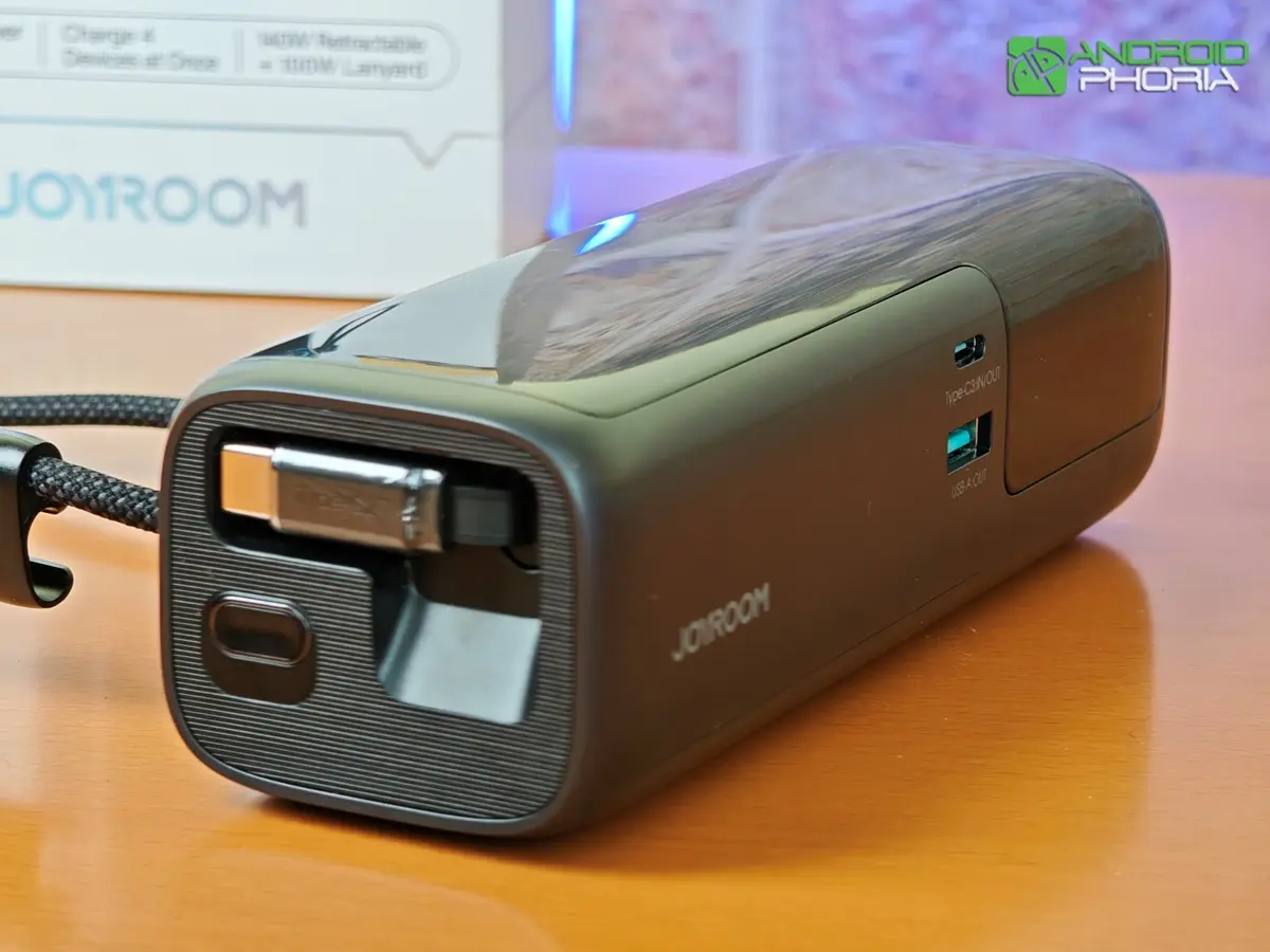 como se carga la powerbank JOYROOM PODIX PR70
