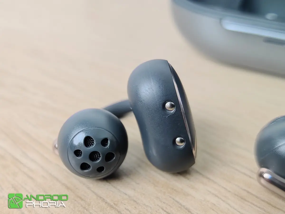 en la esfera esta la magia de su sonido drivers duales magnéticos de 12 mm SoudPEATS Clip1