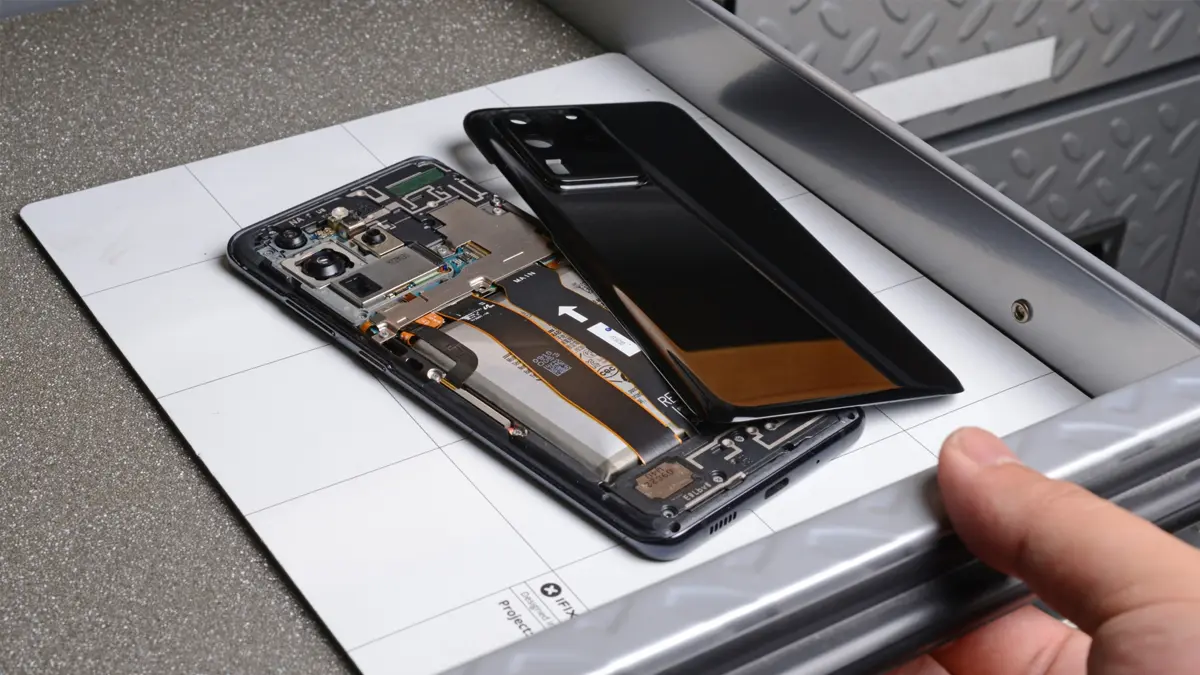 Factors Influencing High-, Mid-, And Low-End Mobile Longevity